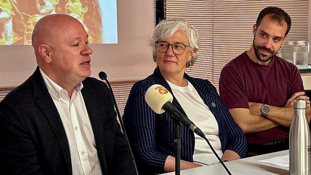 D’esquerra a dreta: Albert Guinovart, Anna Cuatrecasas i Arnau Roura | Foto: Jaume Gaixas