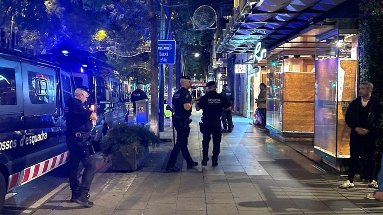 Dispositiu policial per convocatòria fantasma